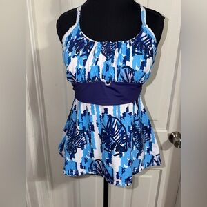 Women’s size 10 swim top Blue and White Patterned Tankini Top